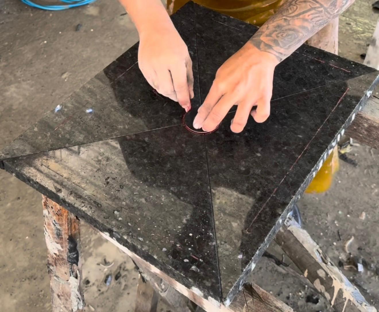 Debitare granit negru