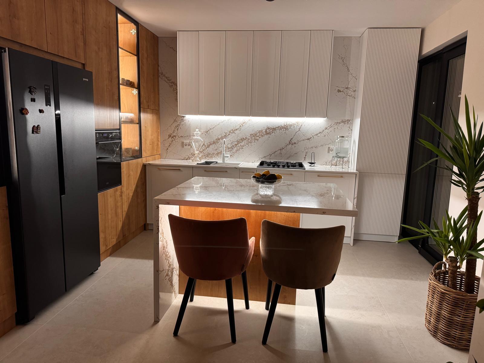 Taj Mahal Quartz – 11