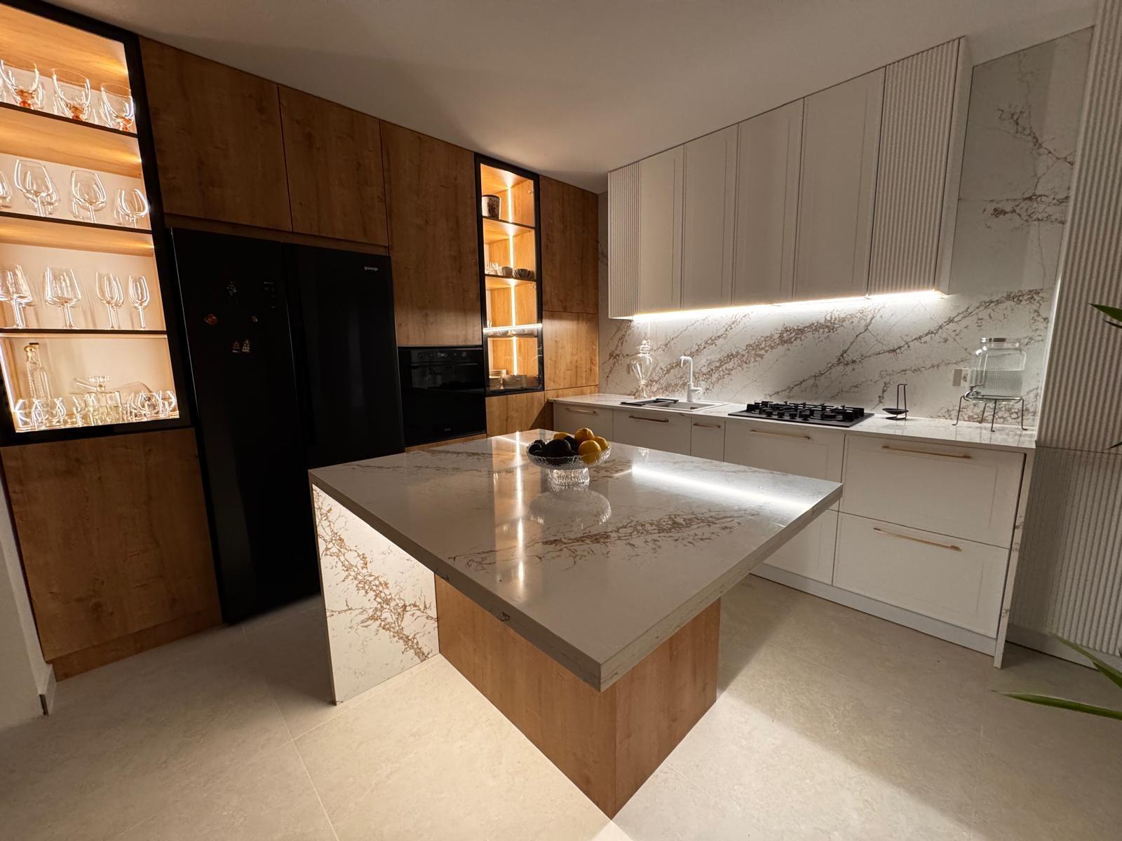 Taj Mahal Quartz – 13